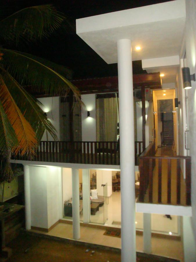 Sea View Tourist Inn Tangalle Ngoại thất bức ảnh