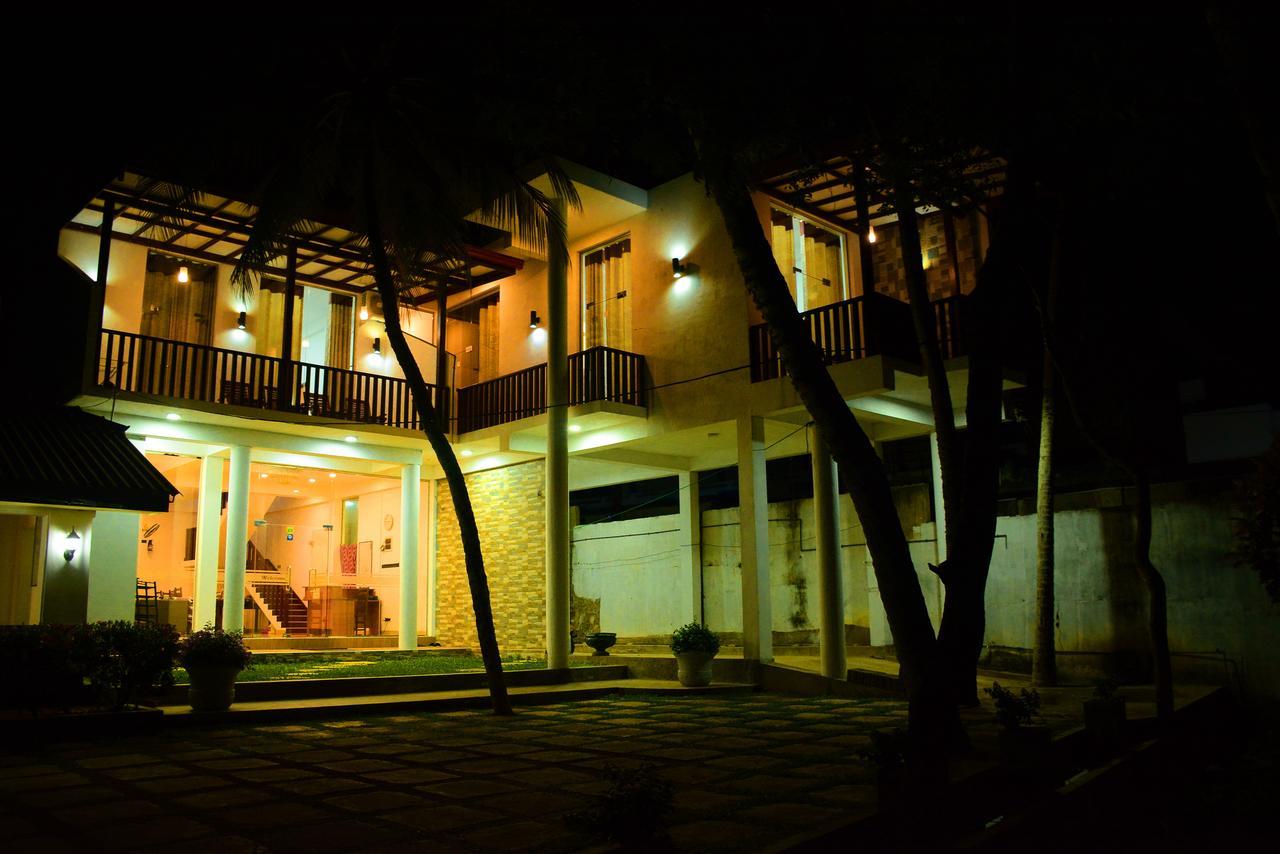 Sea View Tourist Inn Tangalle Ngoại thất bức ảnh